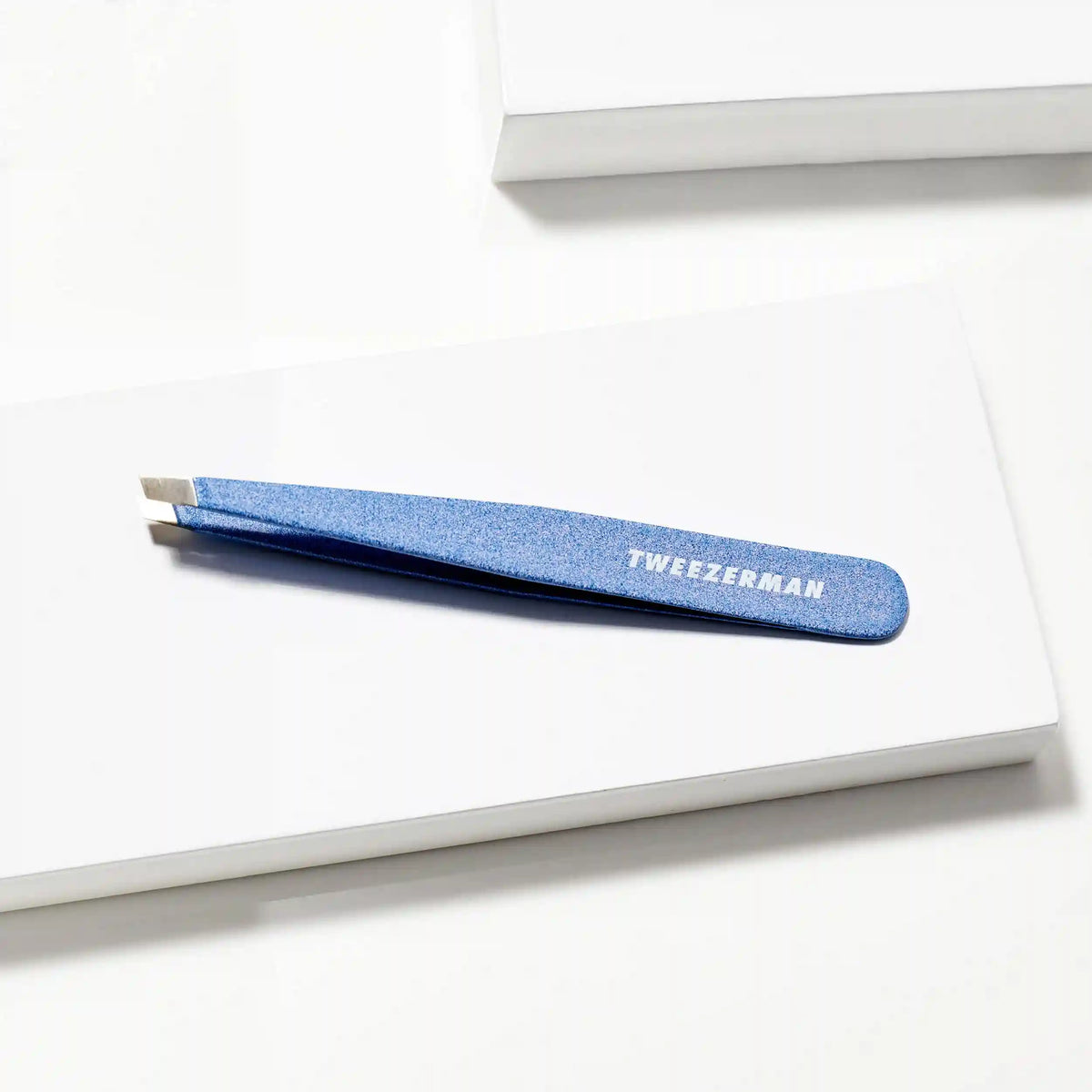 Granite Sky Slant Tweezer