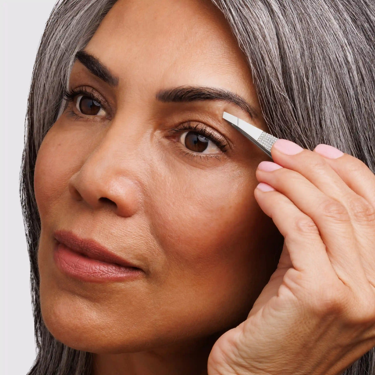 Wide Grip Slant Tweezer
