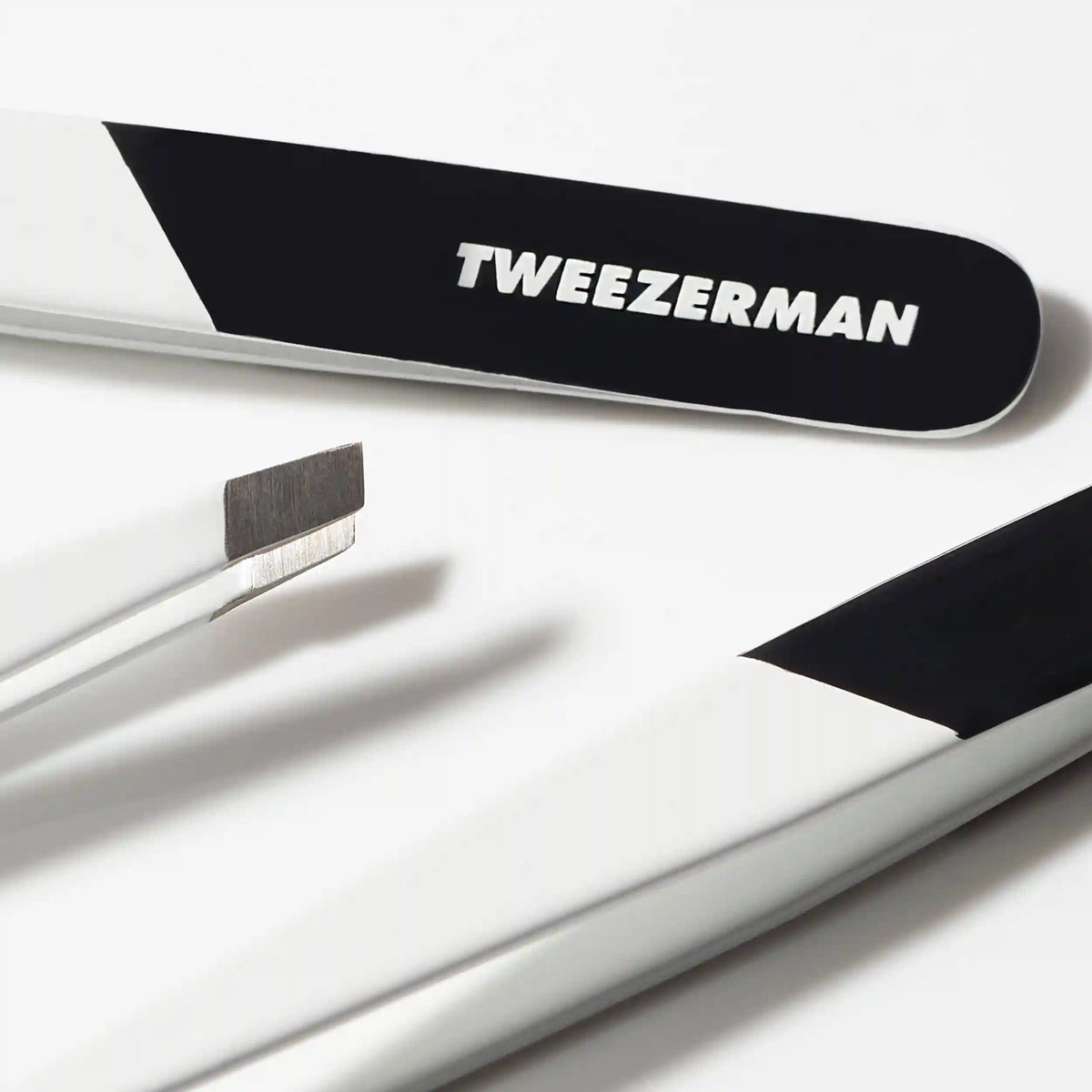 Midnight Strike Slant Tweezer