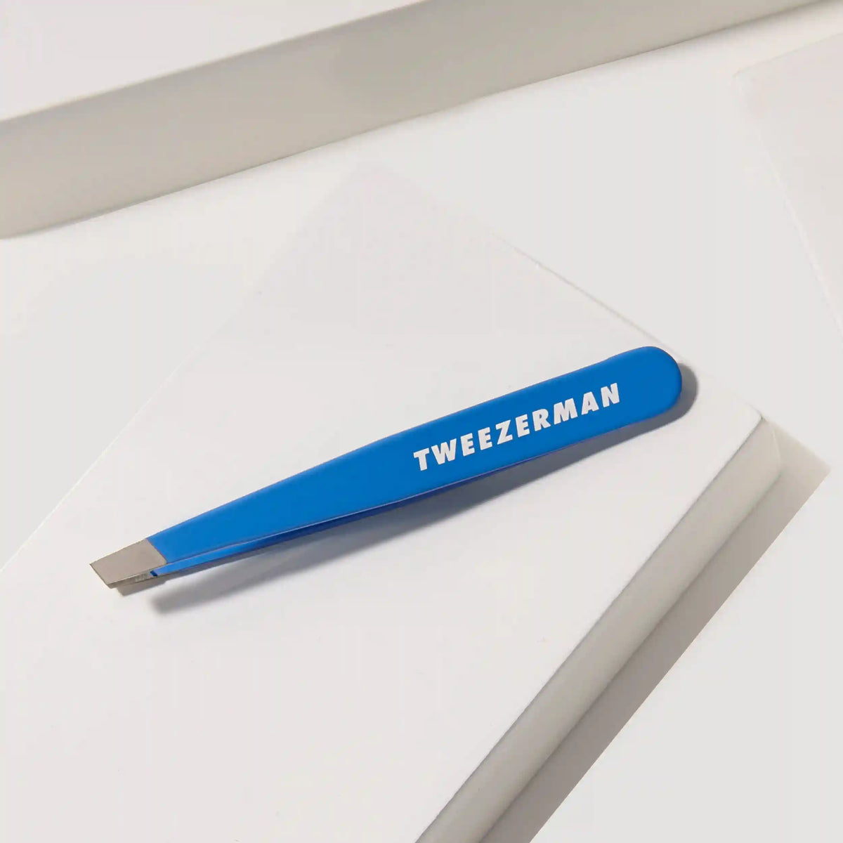Bahama Blue Mini Slant Tweezer