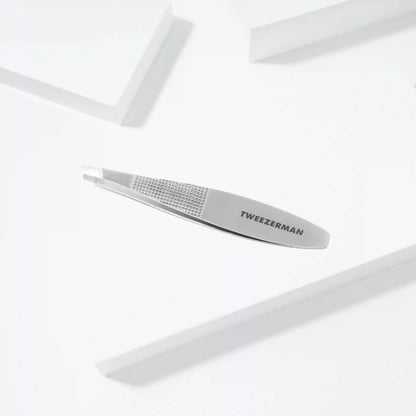 Wide Grip Slant Tweezer