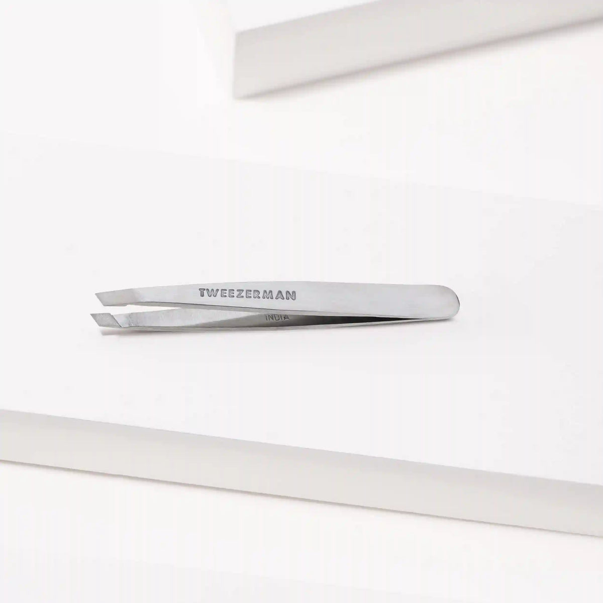 Classic Mini Slant Tweezer